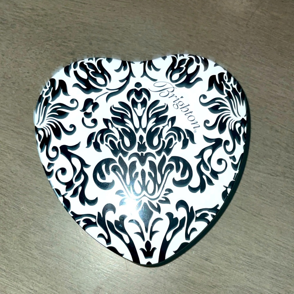 Brighton Heart Tin